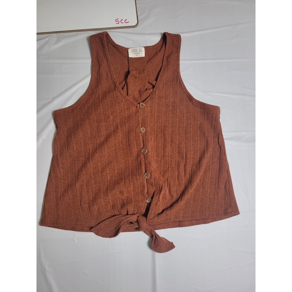 Womens Sienna Sky Juniors shirt. ‎ Copper Red.  Size Extra Small.